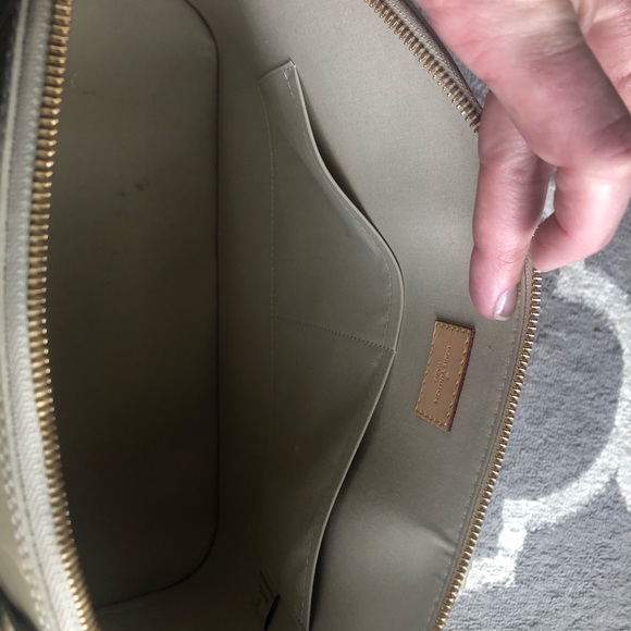 Louis Vuitton Vernis Alma - Picture 4 of 7